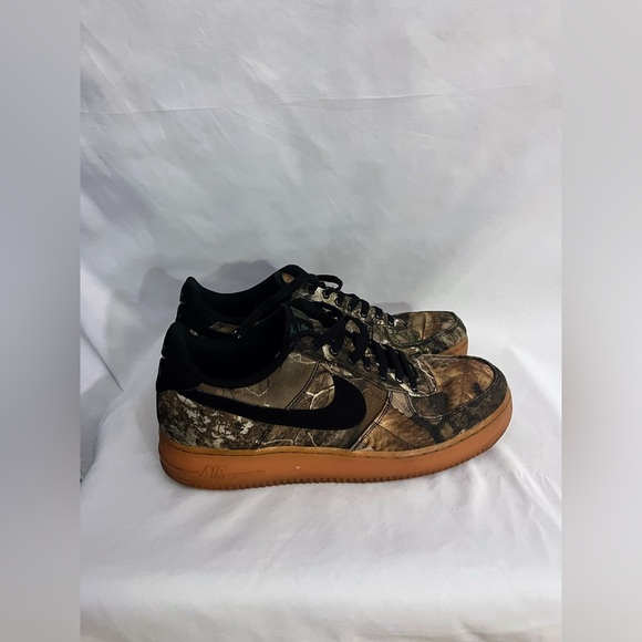 Size 10.5 - Nike Realtree x Air Force 1 Low Tan Camo - Picture 4 of 8